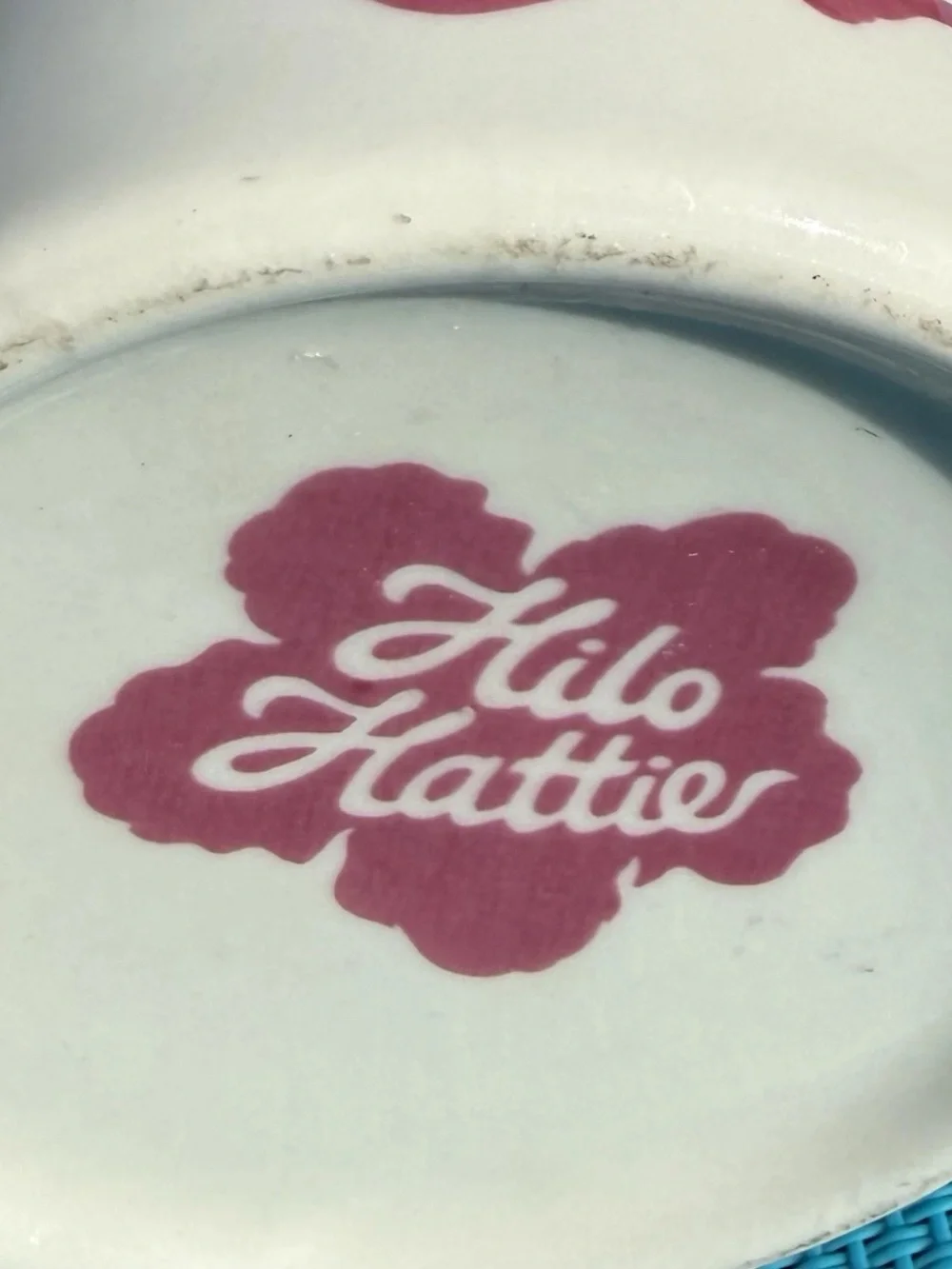 Vintage Hawaii Hilo Hattie Hibiscus Flower White Pink Ceramic Coffee Mug Cup